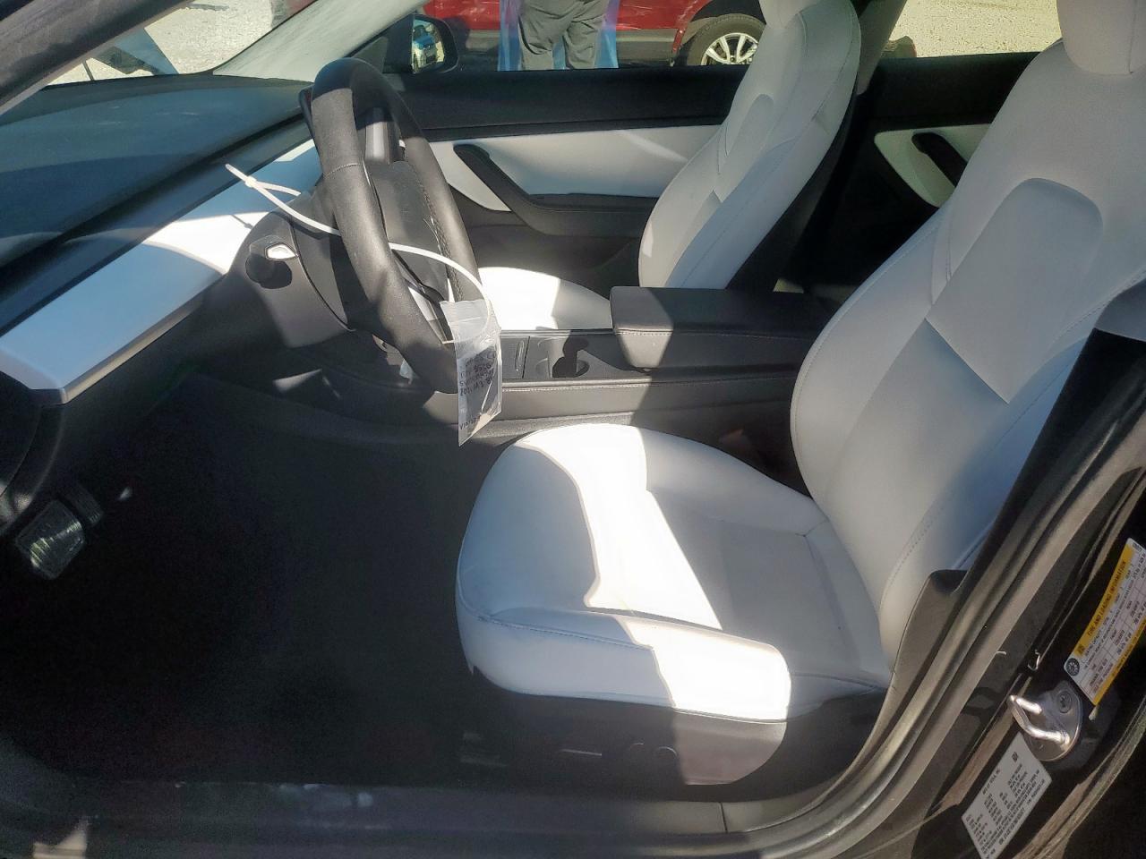 2021 Tesla Model 3 - Image 7