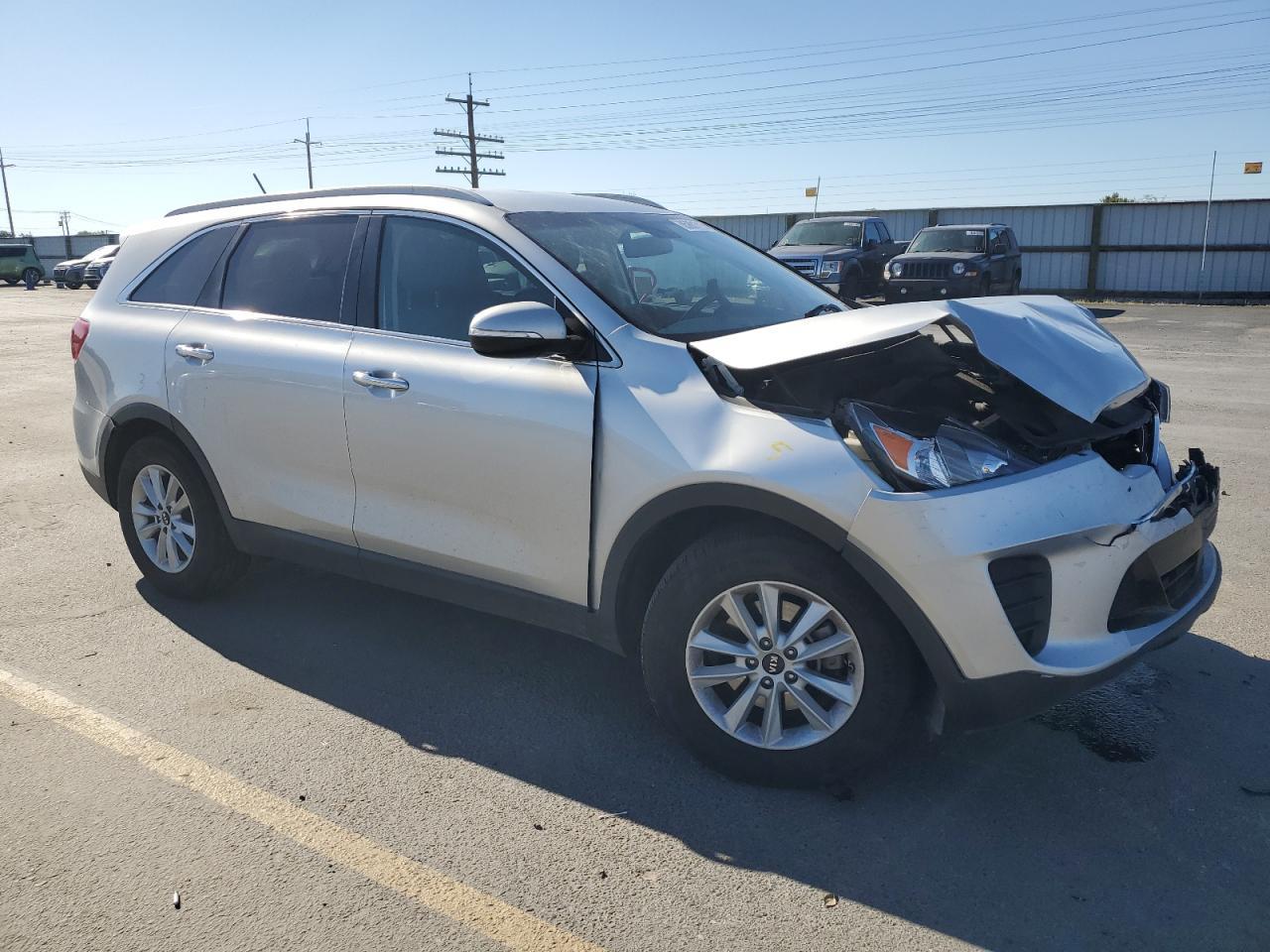 2020 Kia Sorento L - Image 4