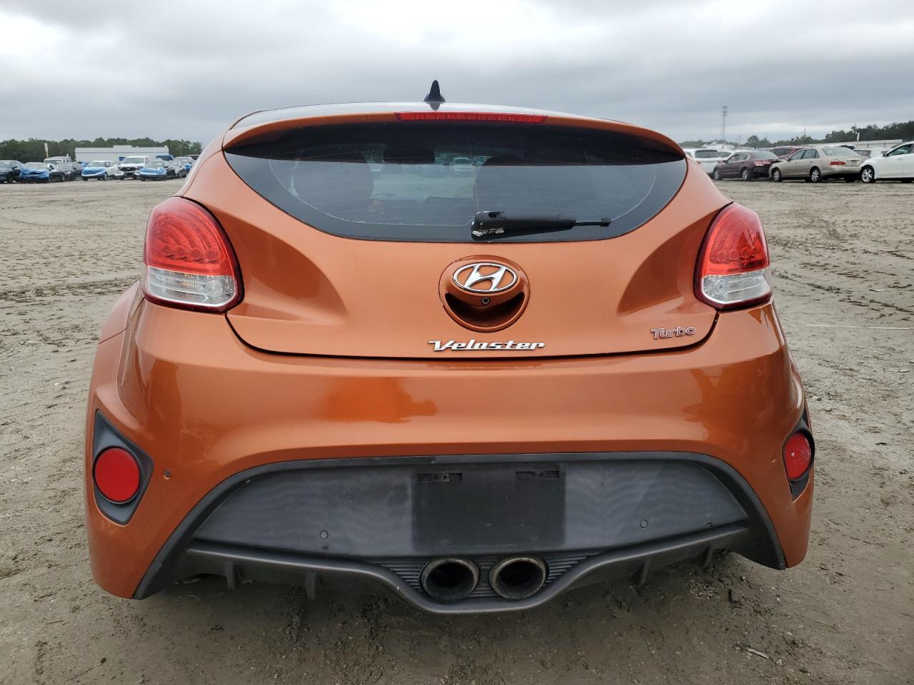 2015 Hyundai Veloster Turbo - Фото 6