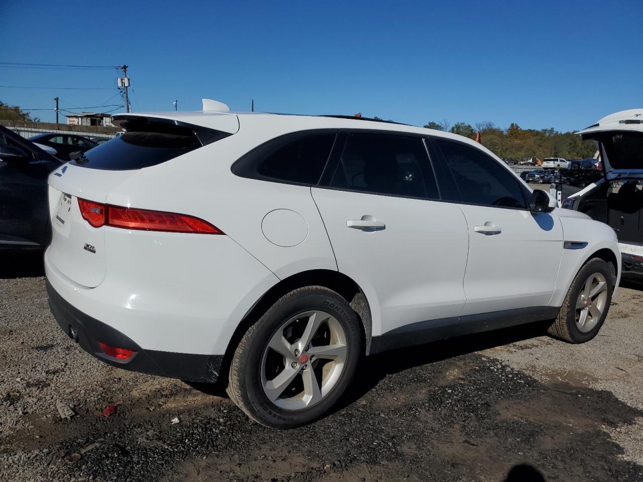 2018 Jaguar F-Pace Premium - Фото 3