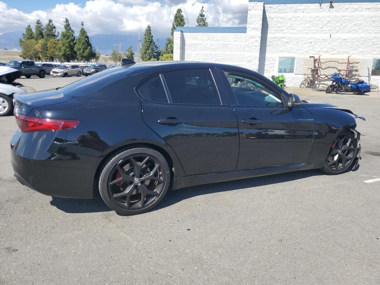 2020 Alfa Romeo Giulia - Фото 3