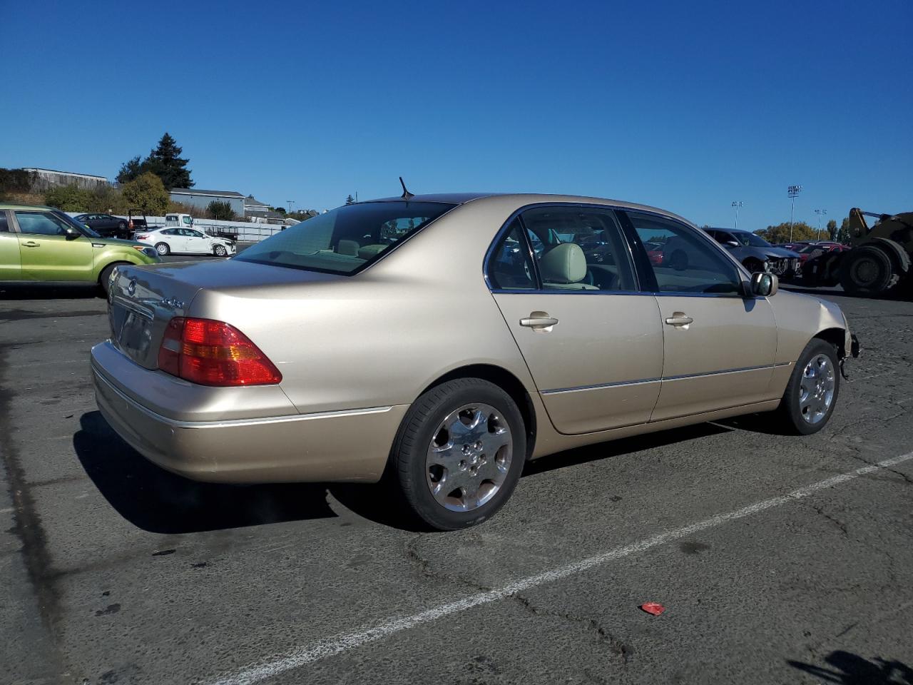 2001 Lexus Ls 430 - Image 3
