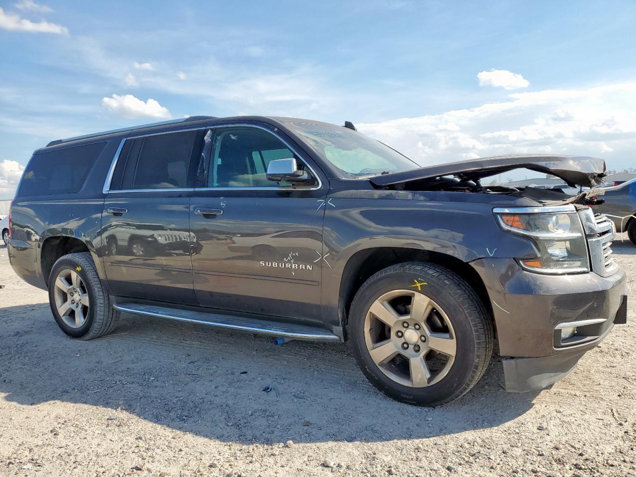 2017 Chevrolet Suburban C1500 Premier - Фото 4
