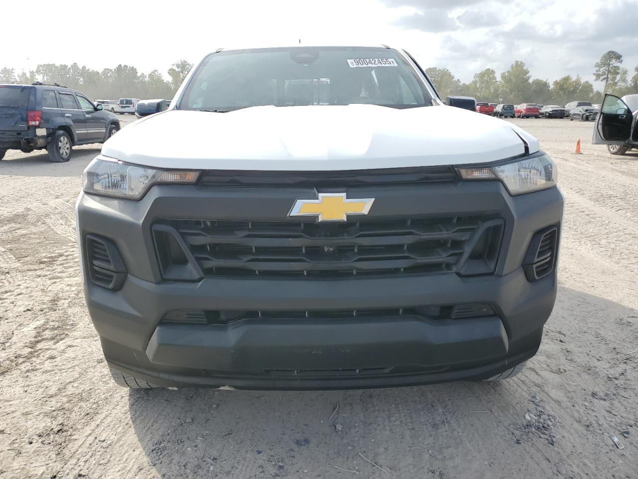 2024 Chevrolet Colorado - Image 6