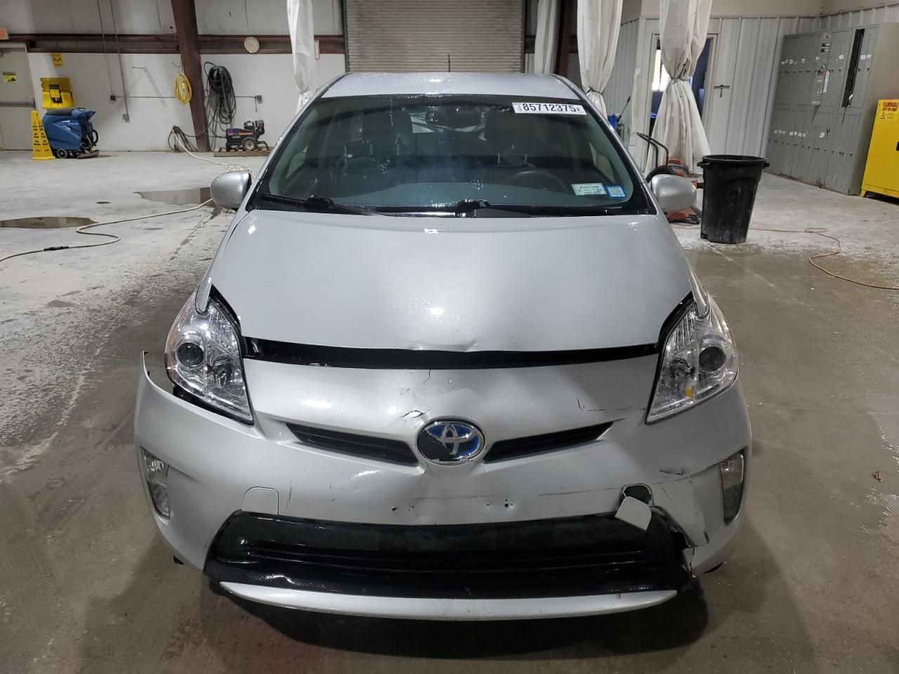 2015 Toyota Prius Three - Image 5