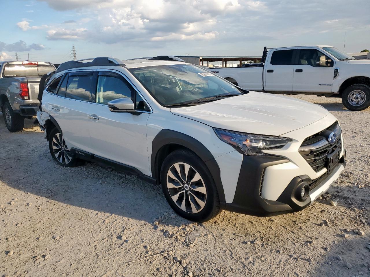 2024 Subaru Outback Touring - Фото 4
