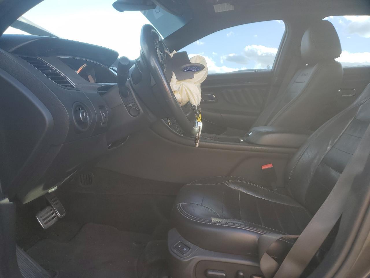 2016 Ford Taurus Sho - Image 7