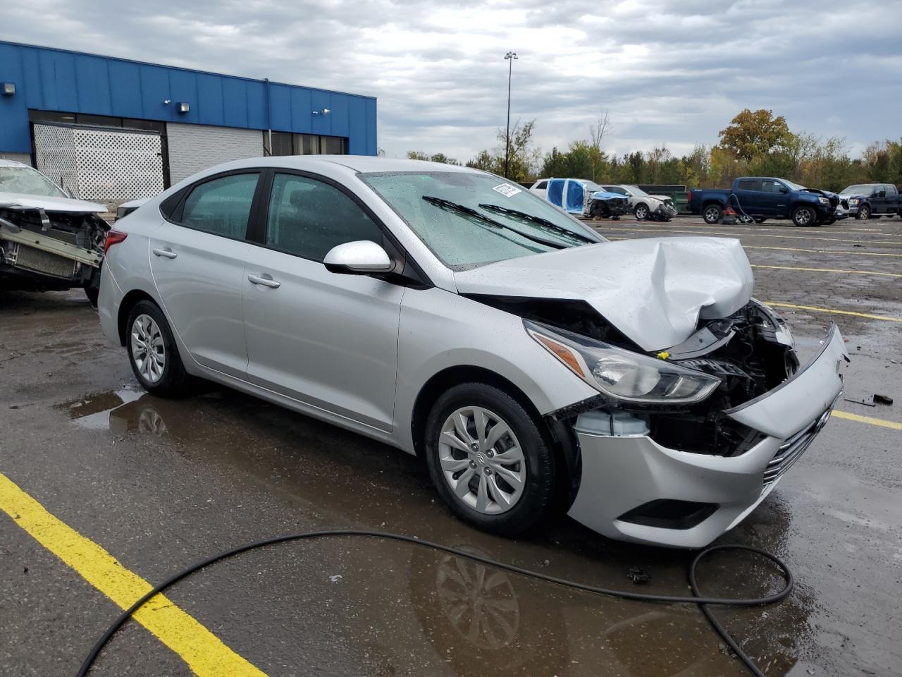 2022 Hyundai Accent Se - Image 4