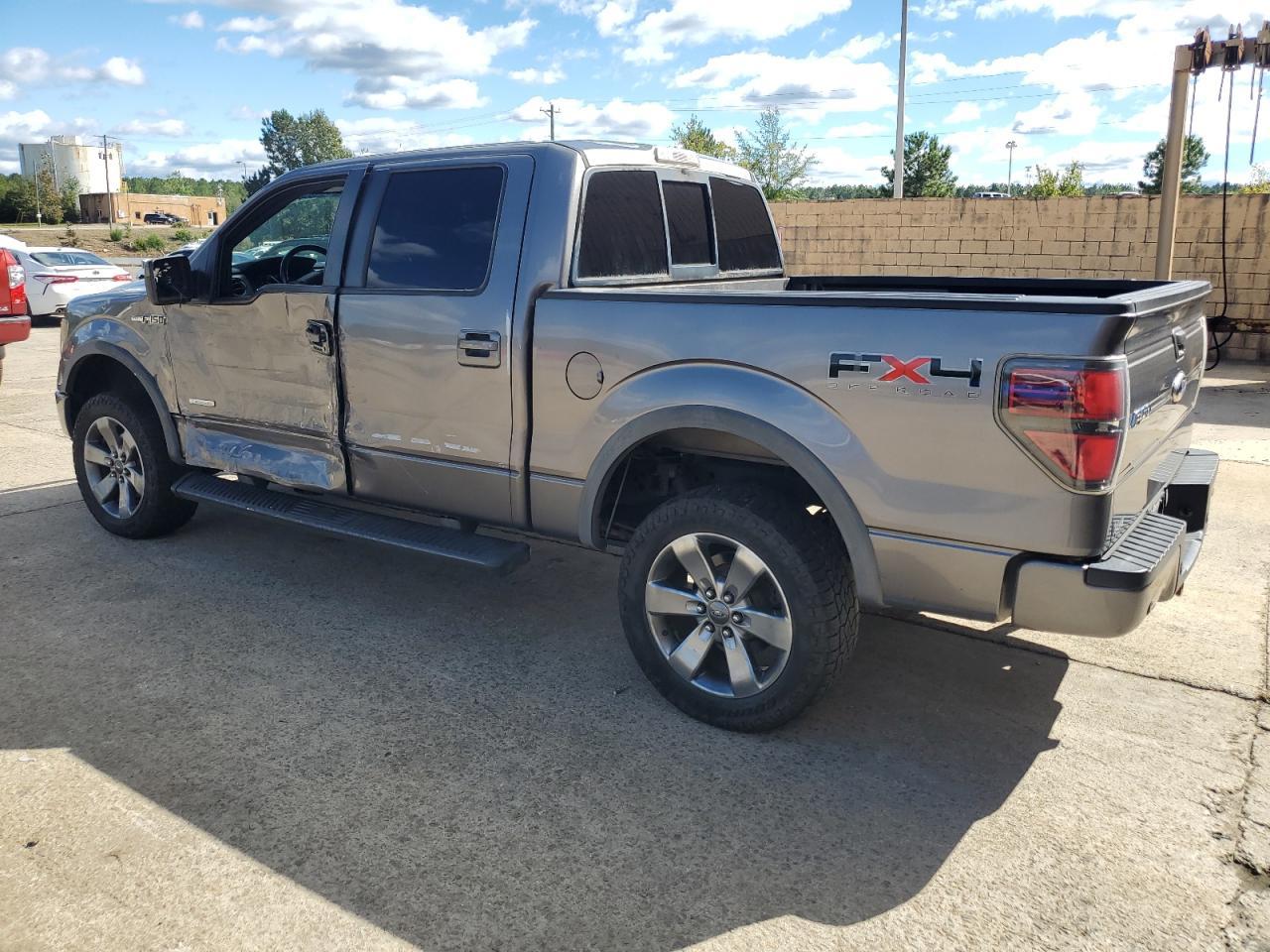 2011 Ford F150 Supercrew - Image 2