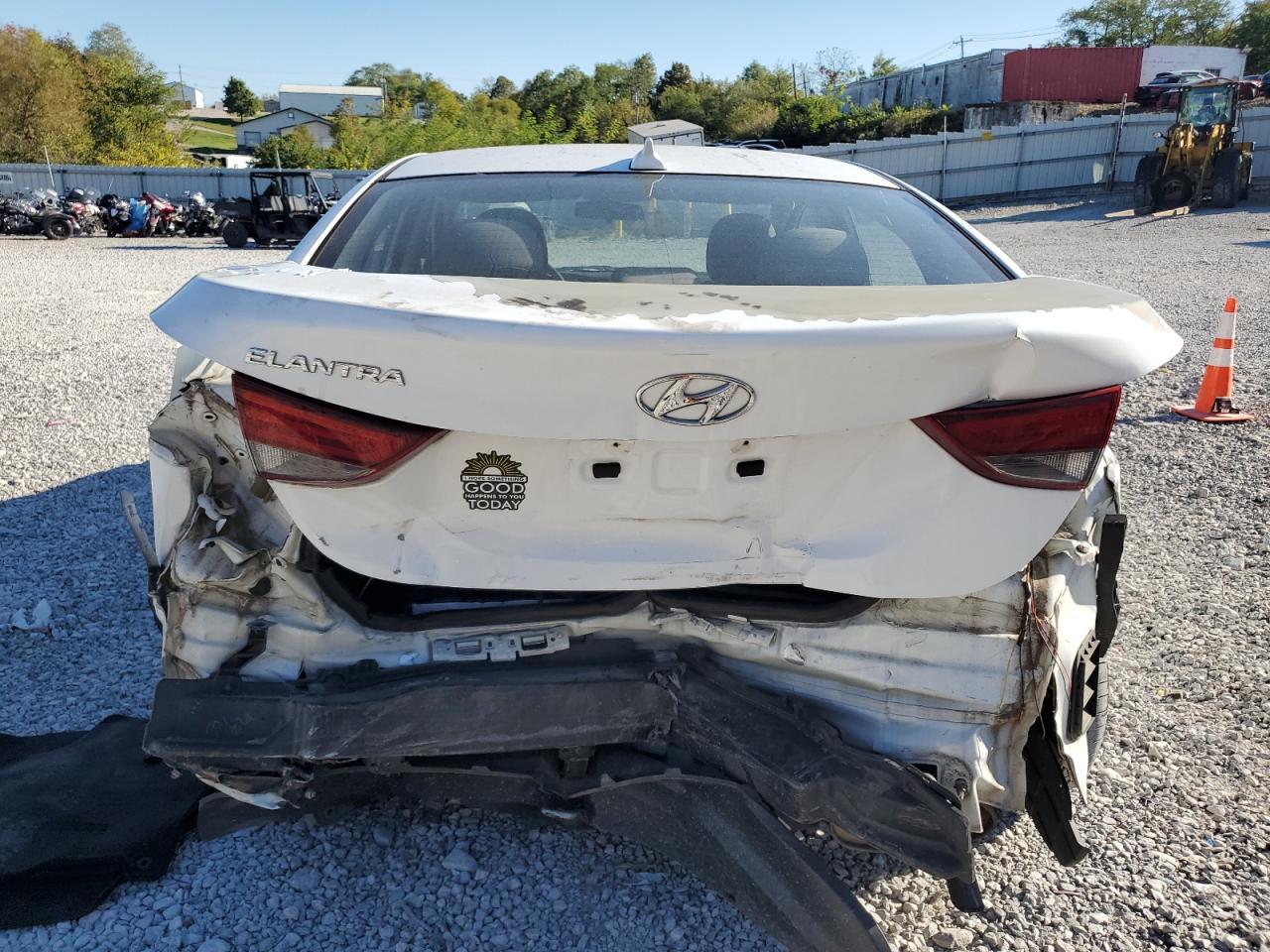 2016 Hyundai Elantra Se - Фото 6