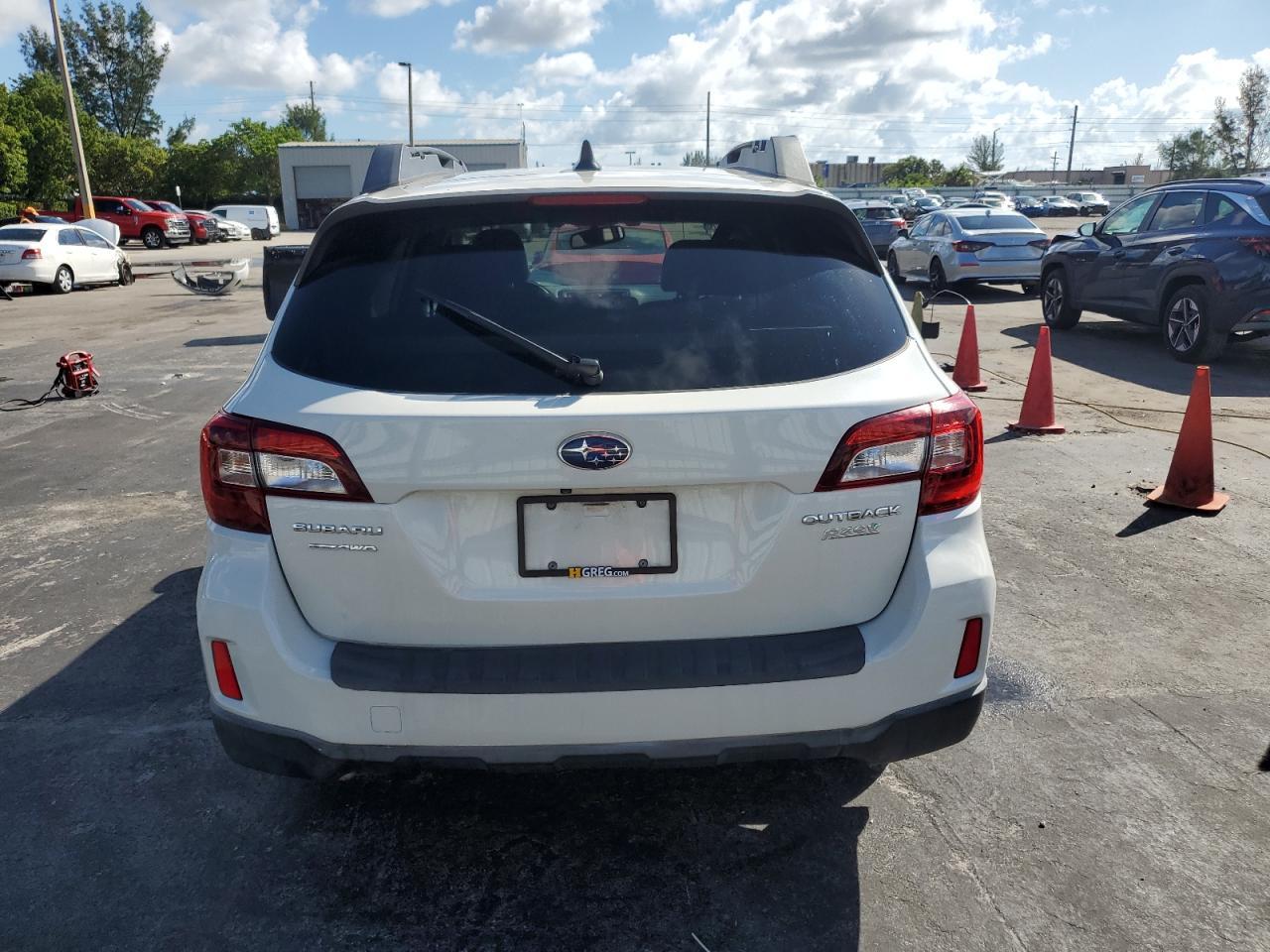 2016 Subaru Outback 2.5I Limited - Image 6