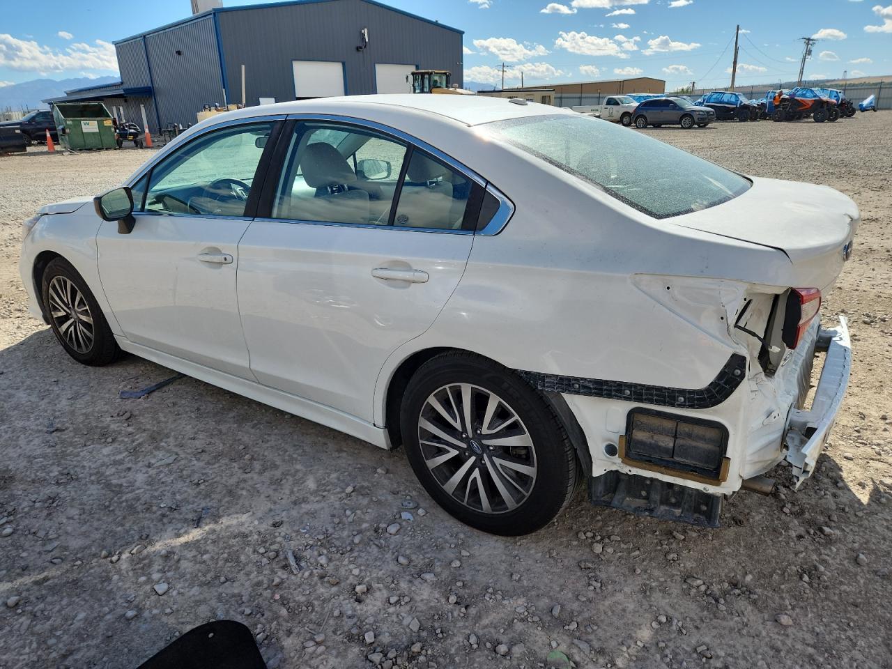 2019 Subaru Legacy 2.5I - Фото 2