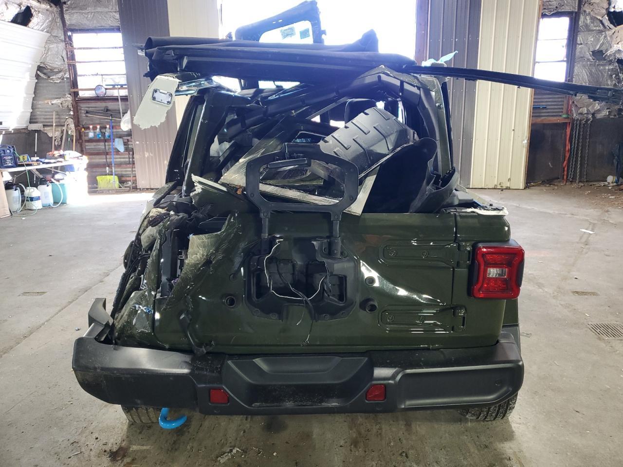 2024 Jeep Wrangler Sahara 4Xe - Фото 6