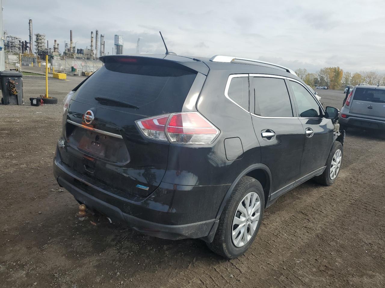 2015 Nissan Rogue S - Фото 3