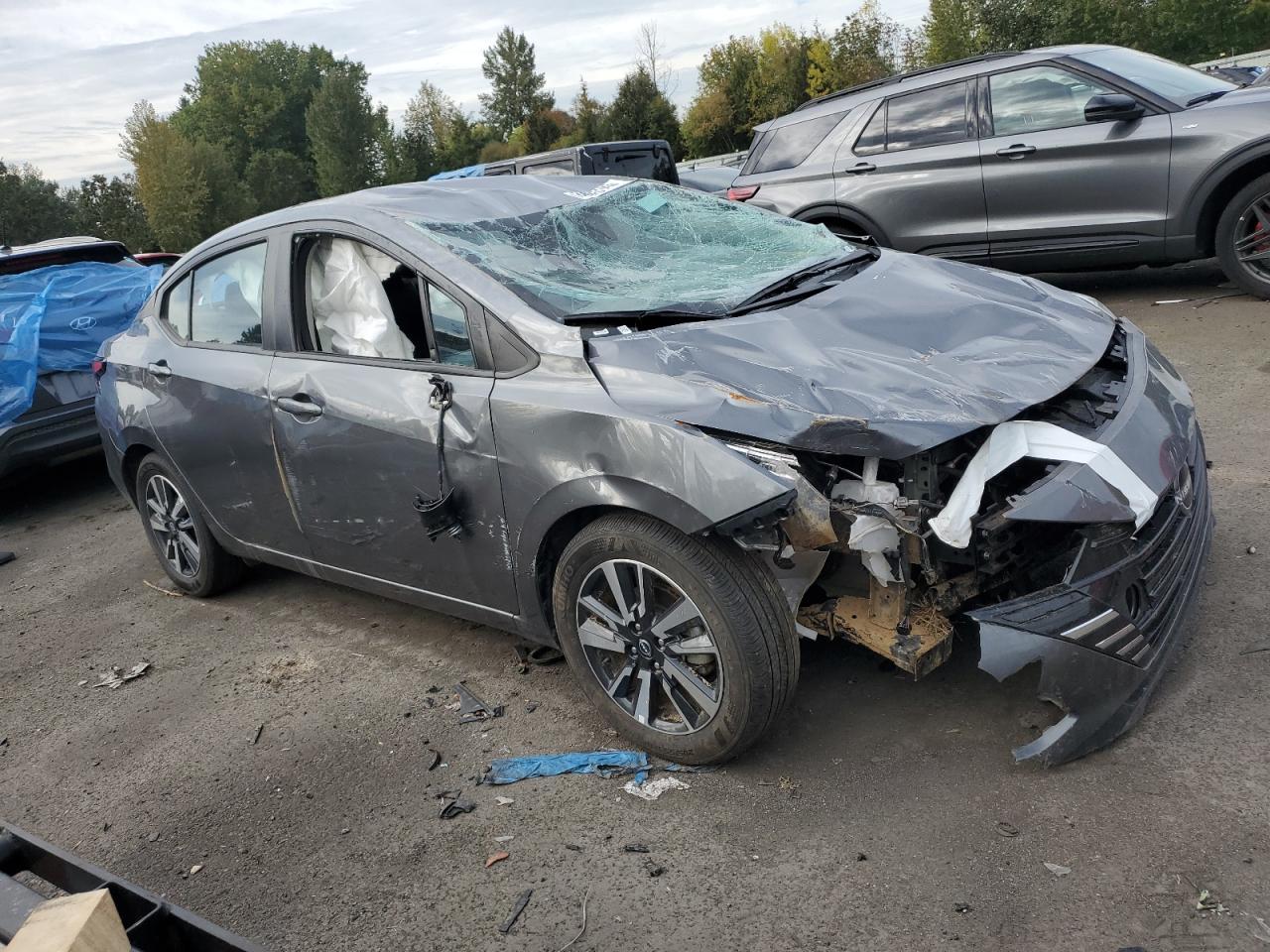 2025 Nissan Versa Sv - Image 4