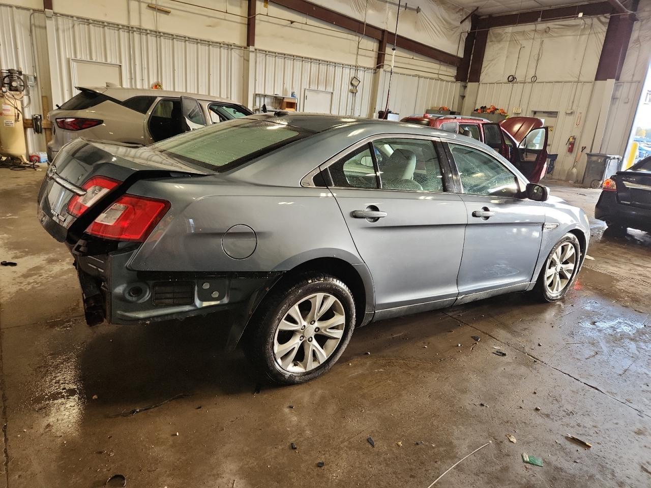 2010 Ford Taurus Sel - Фото 3