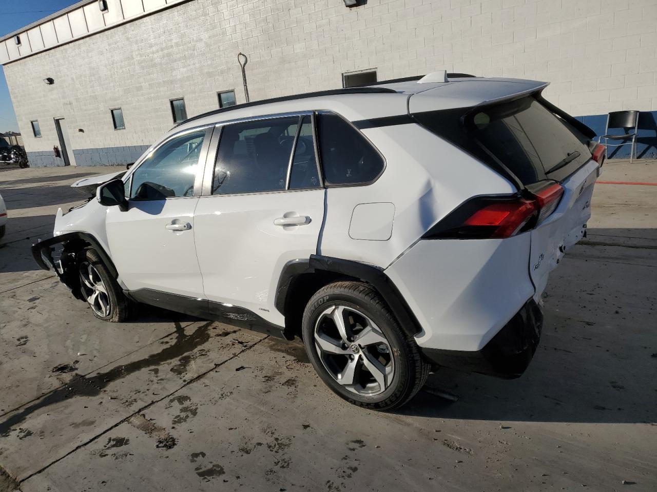 2025 Toyota Rav4 Se - Image 2