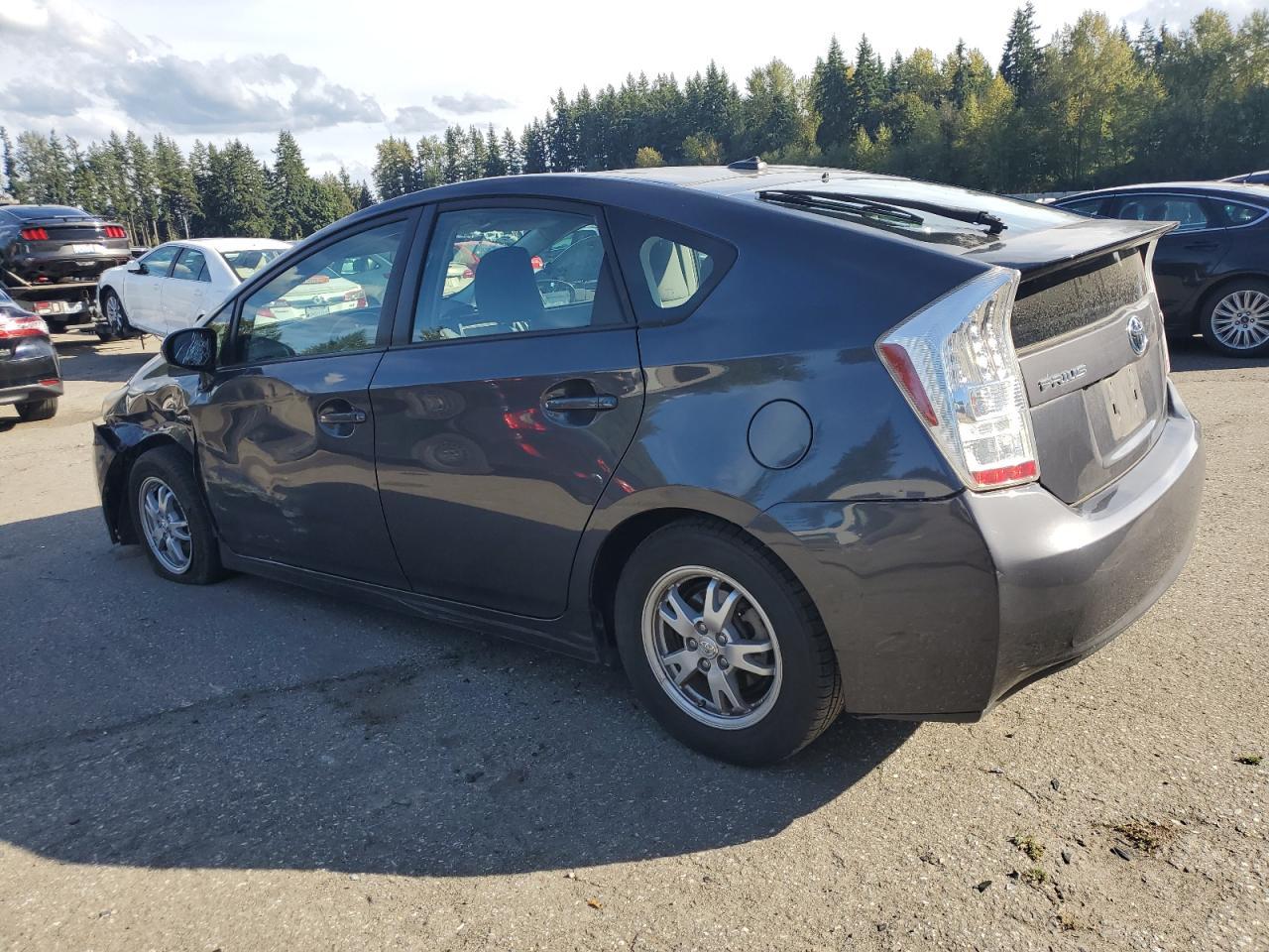2010 Toyota Prius - Фото 2