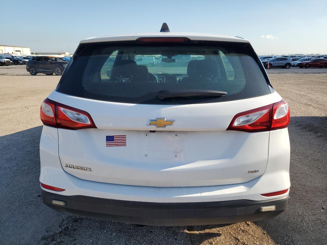2019 Chevrolet Equinox Ls - Image 6