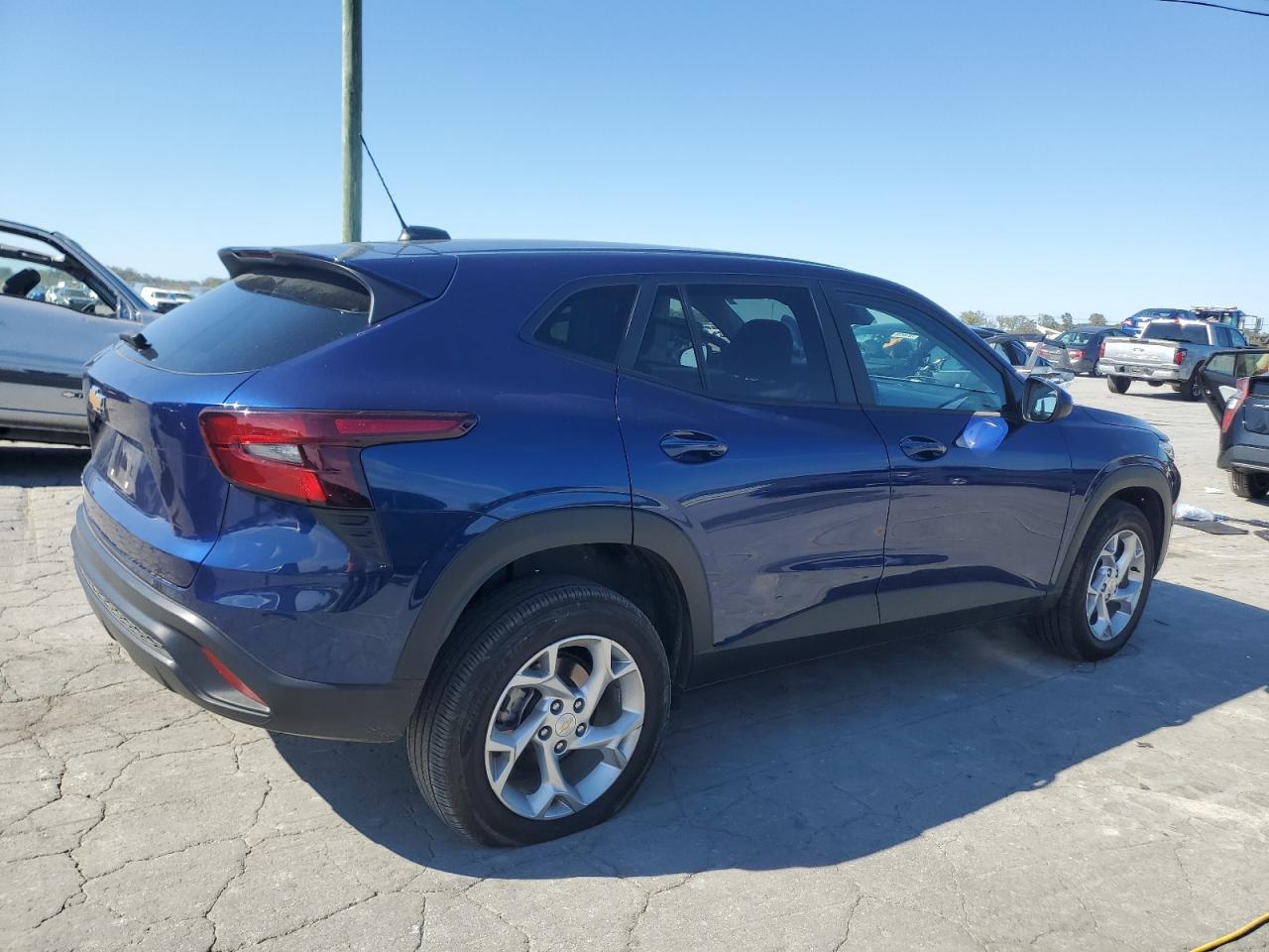 2024 Chevrolet Trax Ls - Image 3