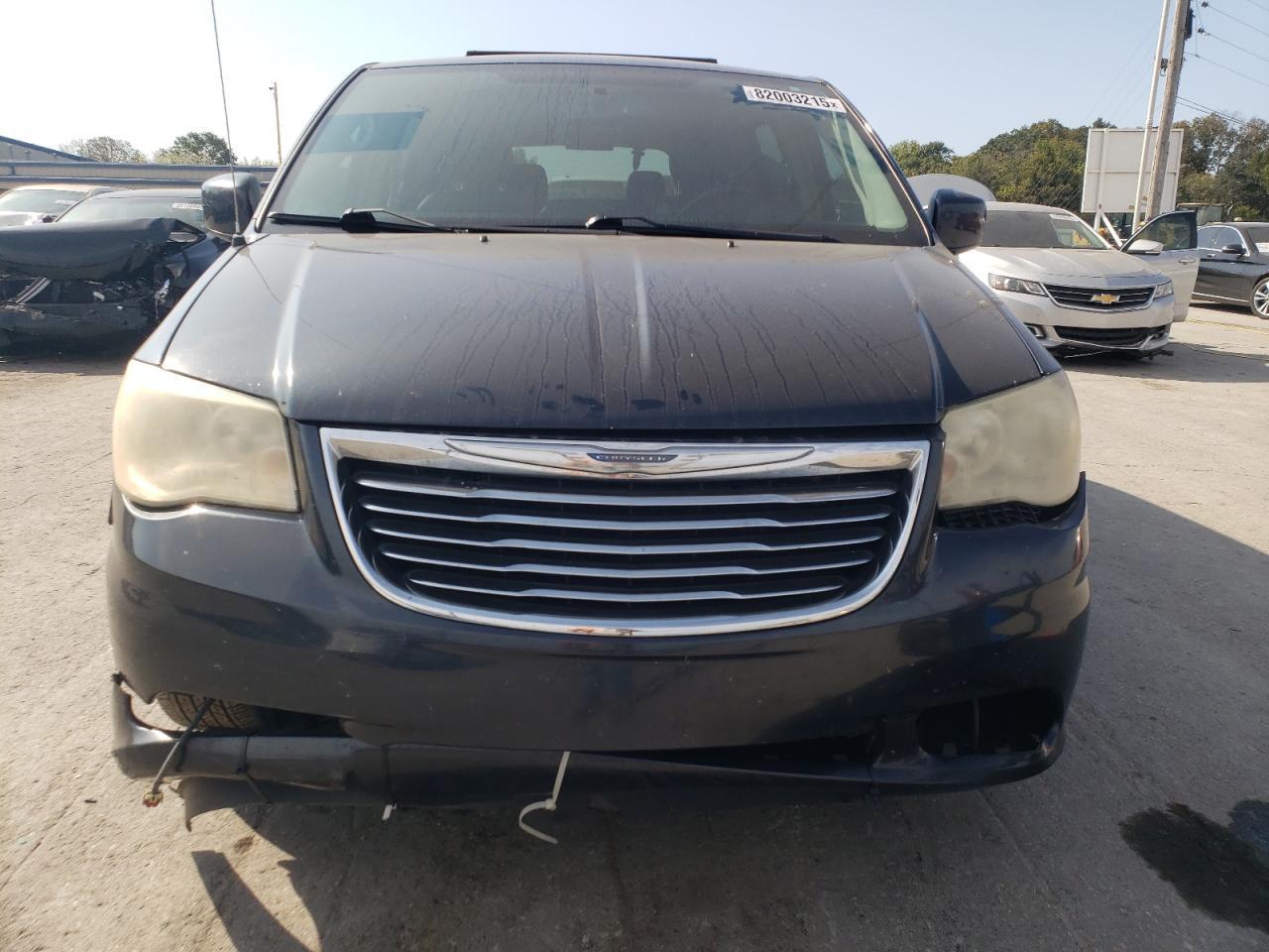 2014 Chrysler Town & Country Touring - Фото 5