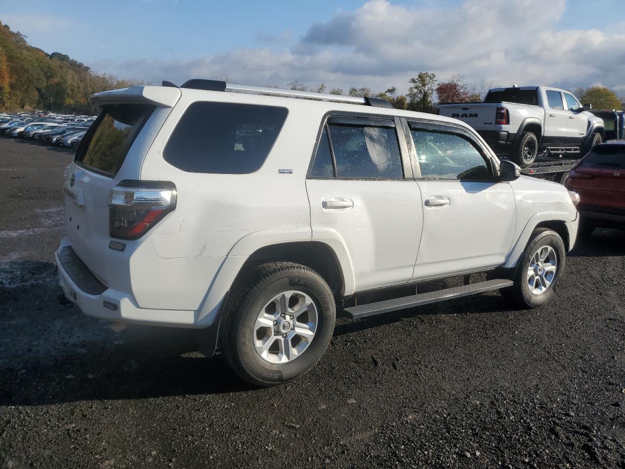 2023 Toyota 4Runner Se - Фото 3