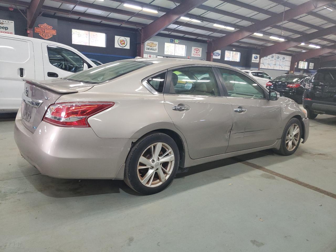 2013 Nissan Altima 2.5 - Фото 3