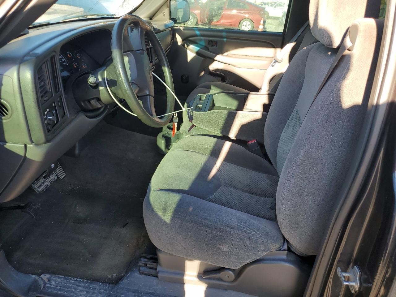 2005 Chevrolet Silverado C1500 - Image 7