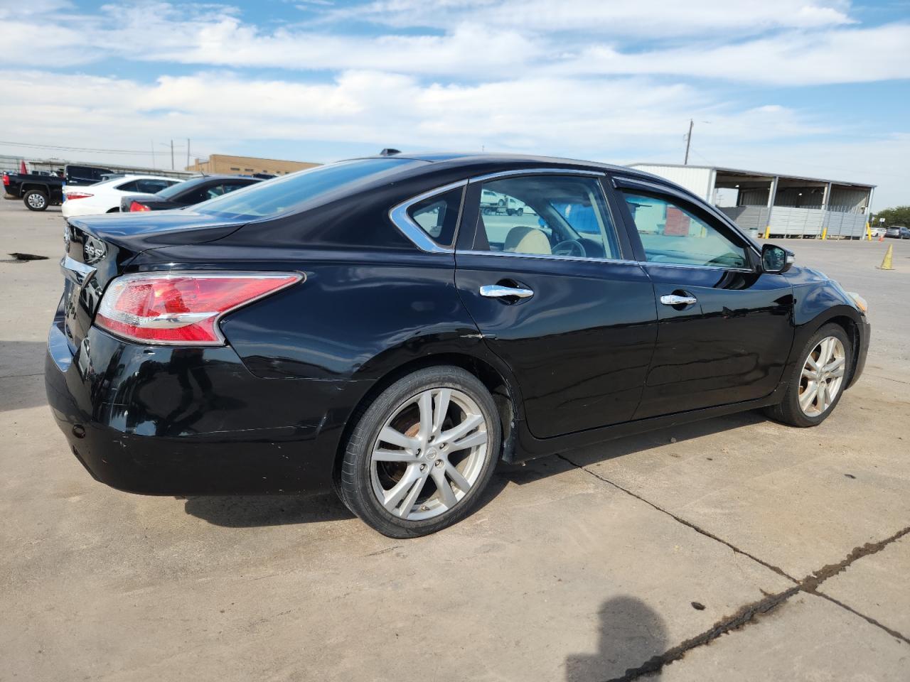2014 Nissan Altima 3.5 S - Фото 3
