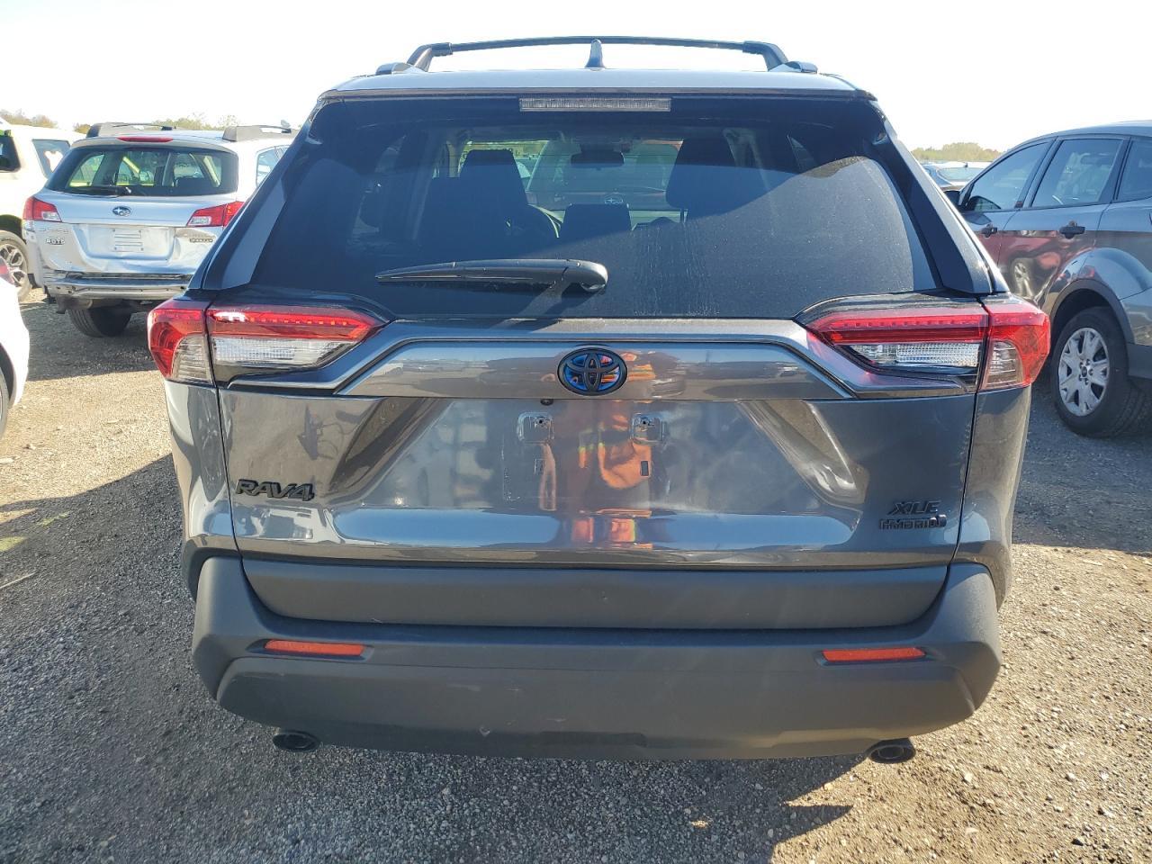 2024 Toyota Rav4 Xle - Image 6