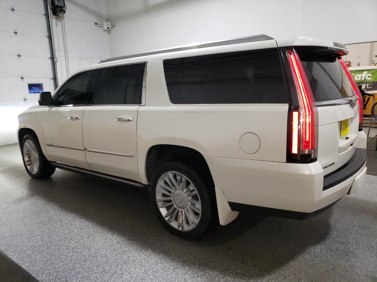 2015 Cadillac Escalade Esv Premium - Фото 2