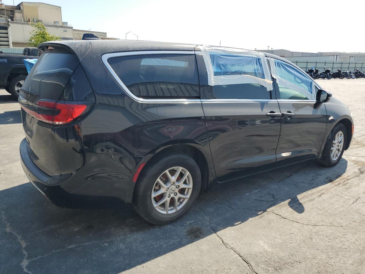 2024 Chrysler Pacifica Touring L - Фото 3