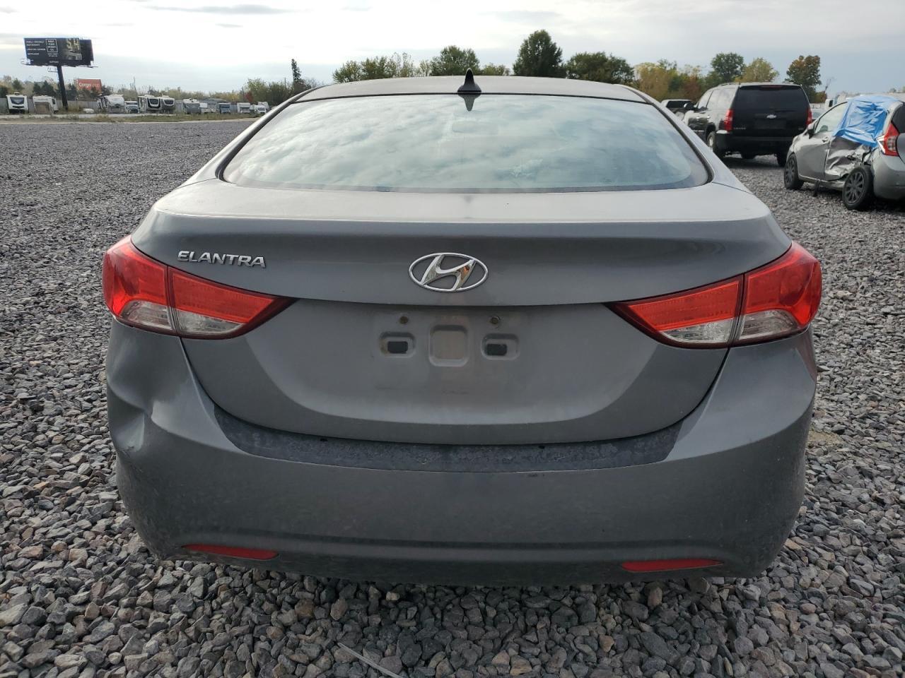 2013 Hyundai Elantra Gls - Image 6