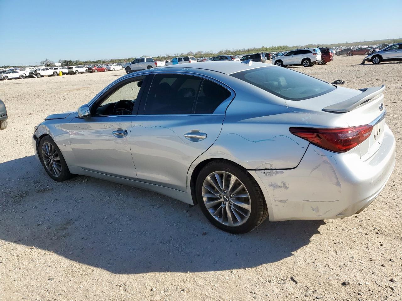 2018 Infiniti Q50 Luxe - Image 2