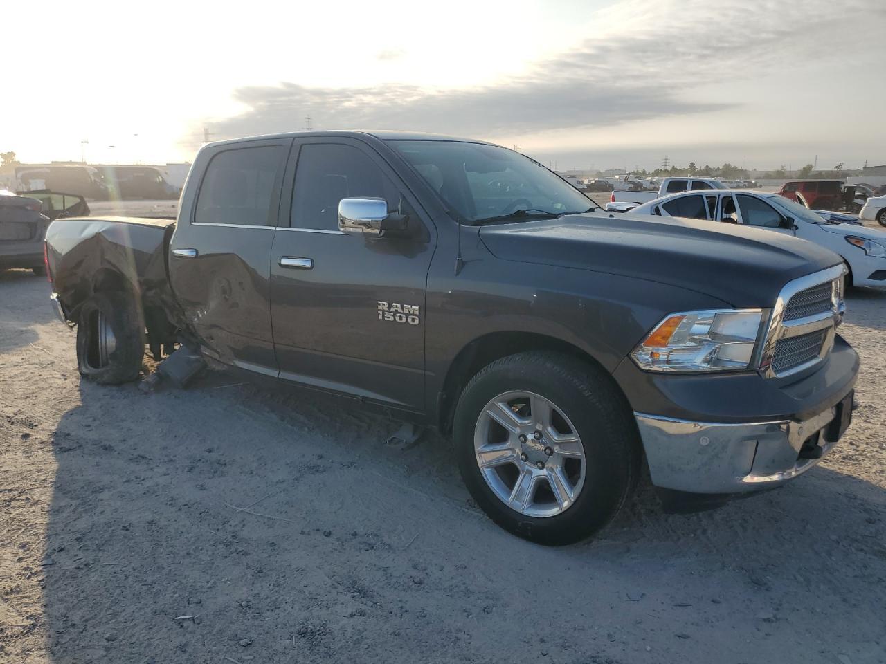 2017 Ram 1500 Slt - Фото 4