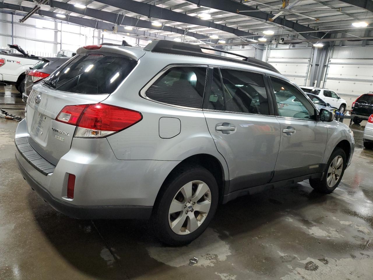 2012 Subaru Outback 2.5I Limited - Фото 3
