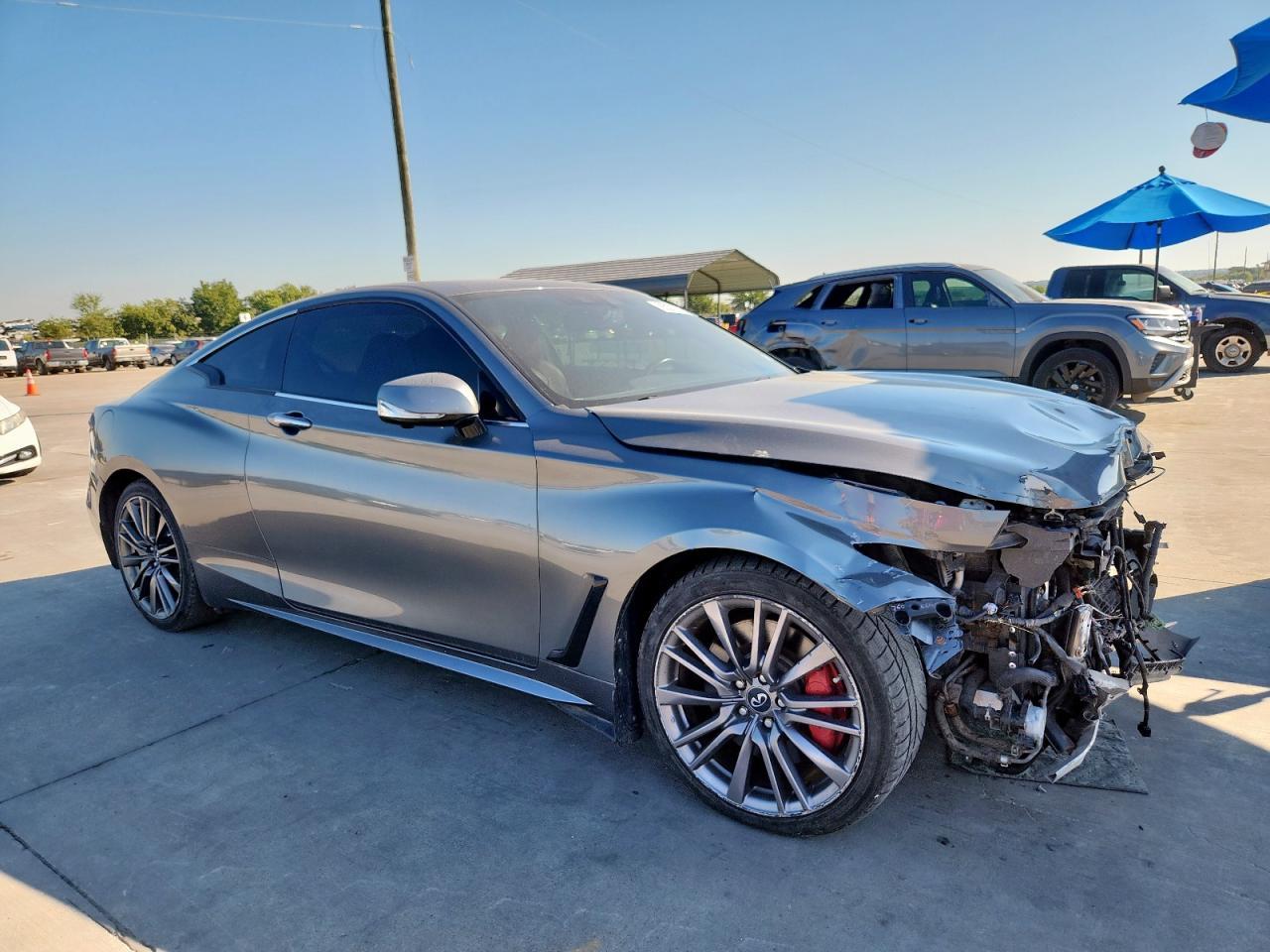 2017 Infiniti Q60 Red Sport 400 - Image 4