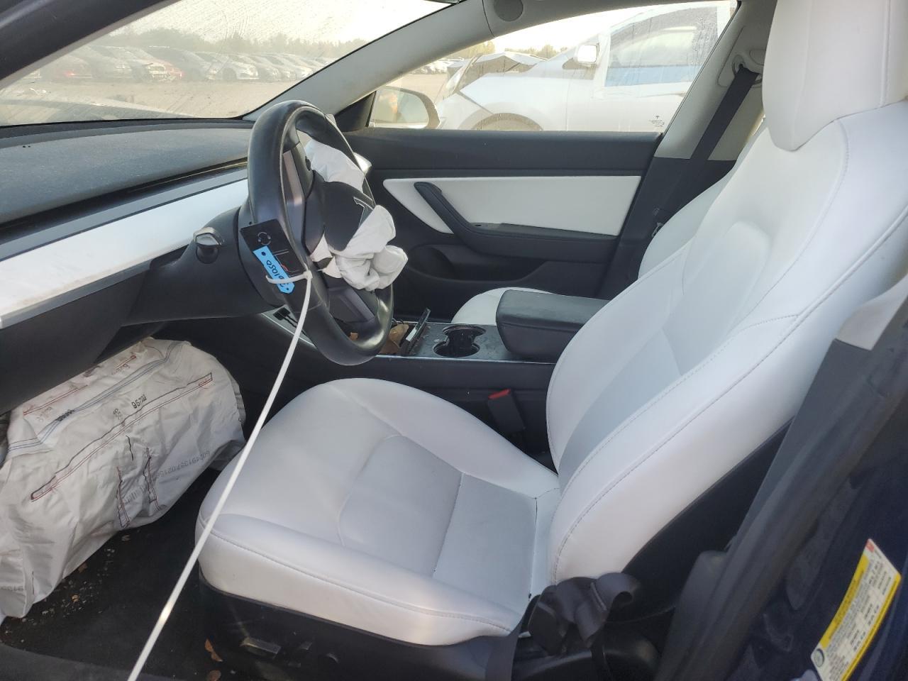 2019 Tesla Model 3 - Фото 7