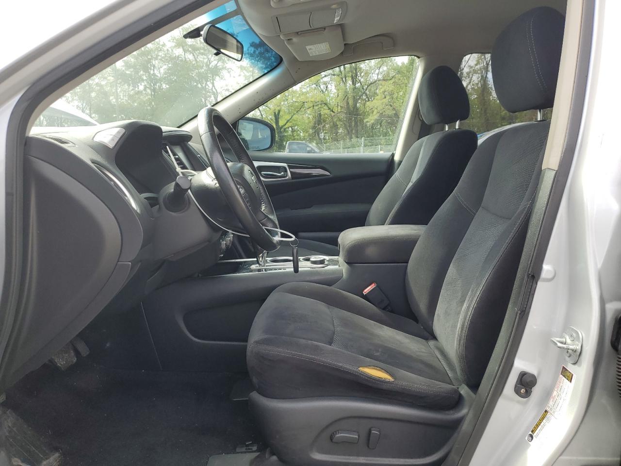 2013 Nissan Pathfinder S - Image 7