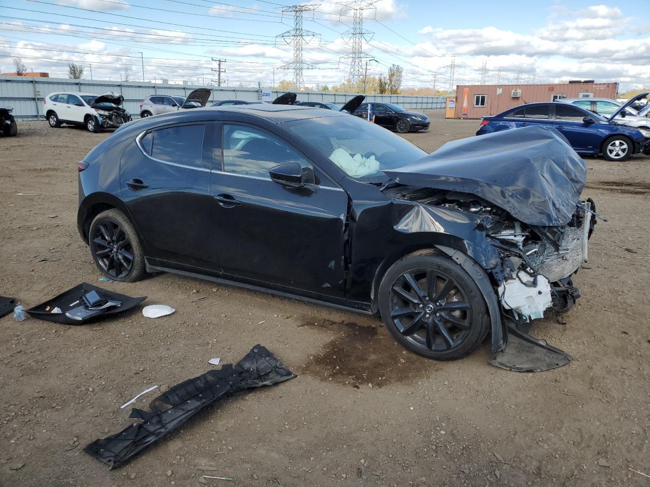 2021 Mazda 3 Premium - Фото 4