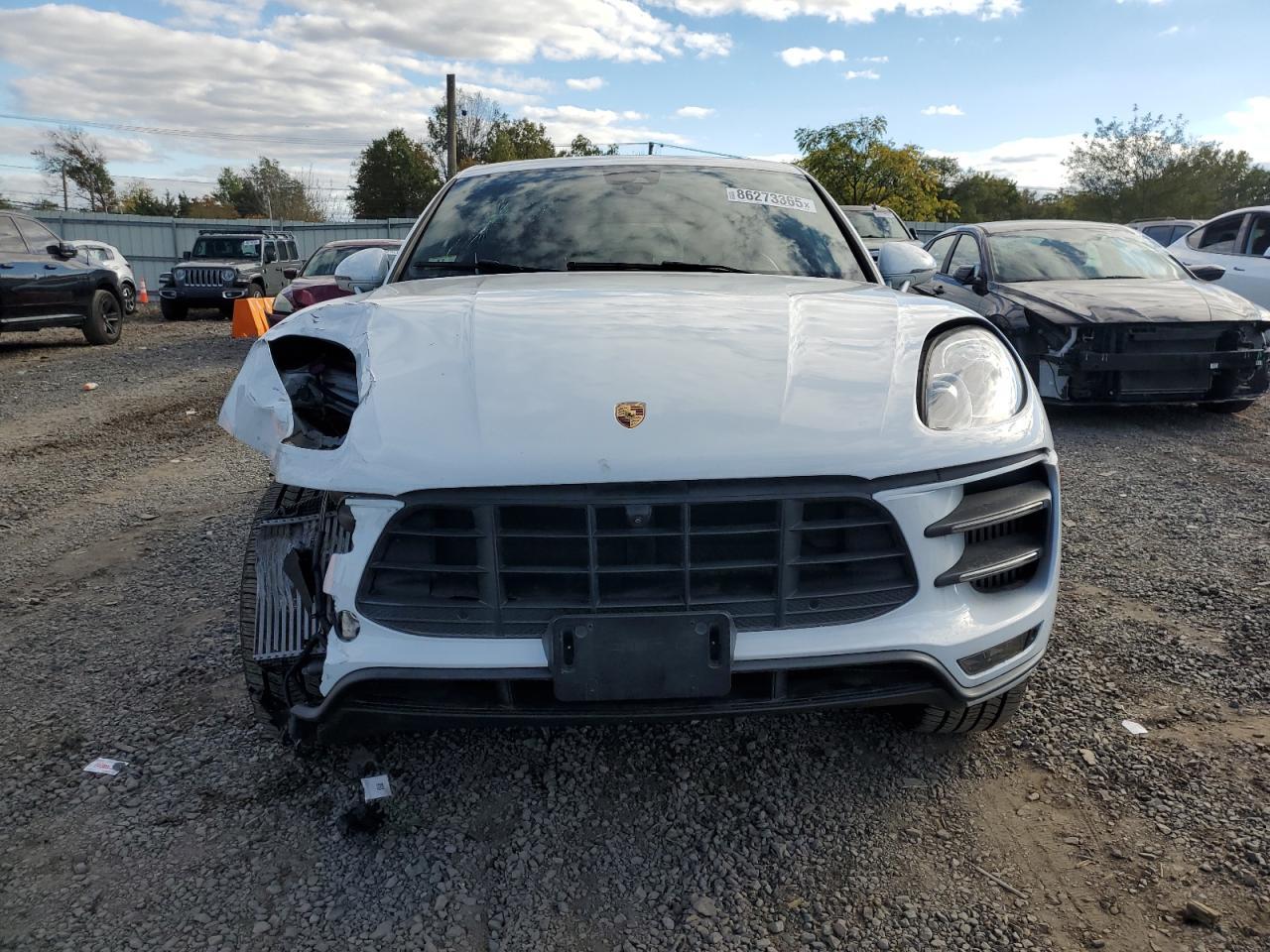 2016 Porsche Macan Turbo - Image 5