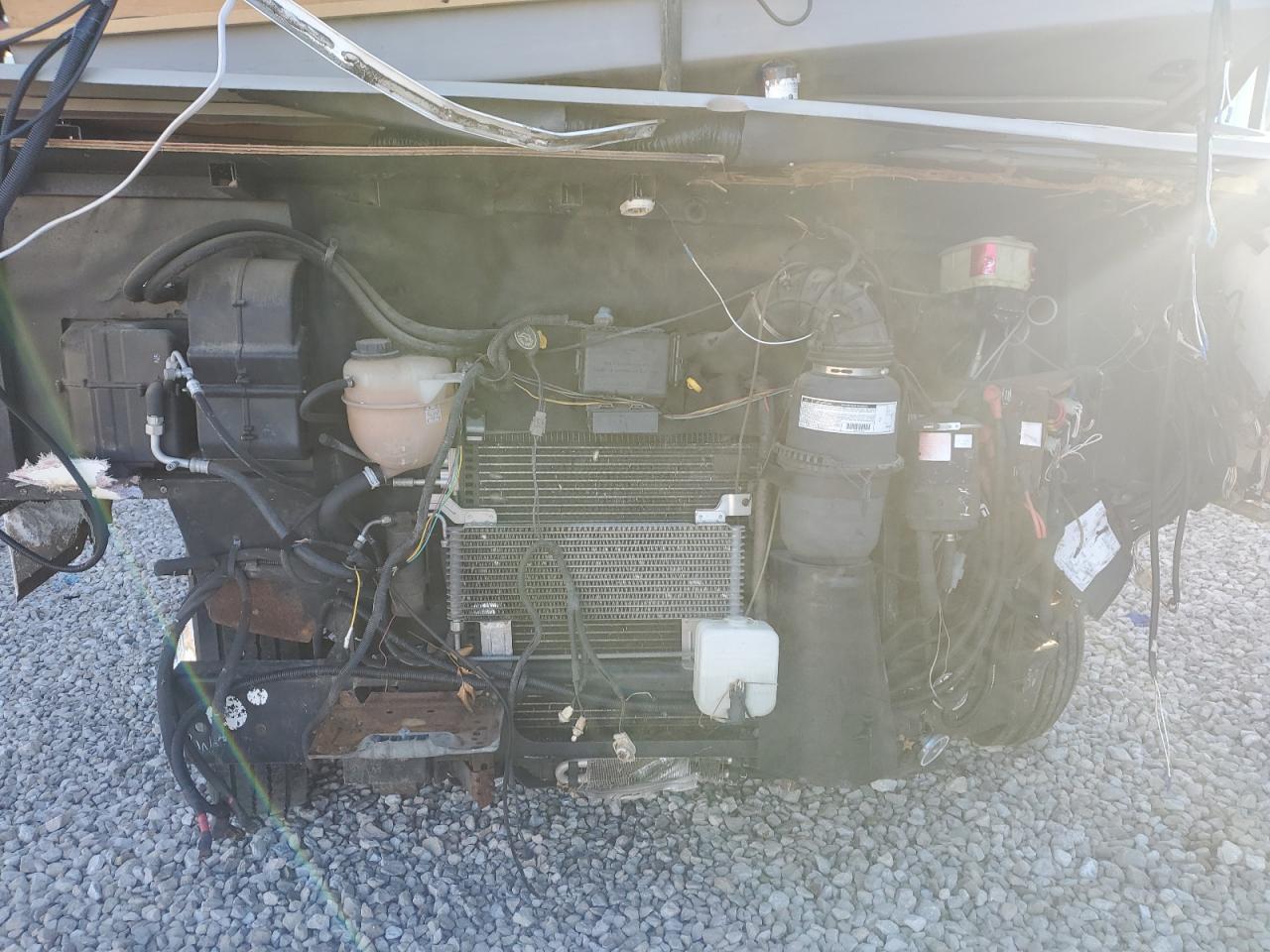 2002 Ford Motorhome Chassis Revcreational Vehicle - Image 7