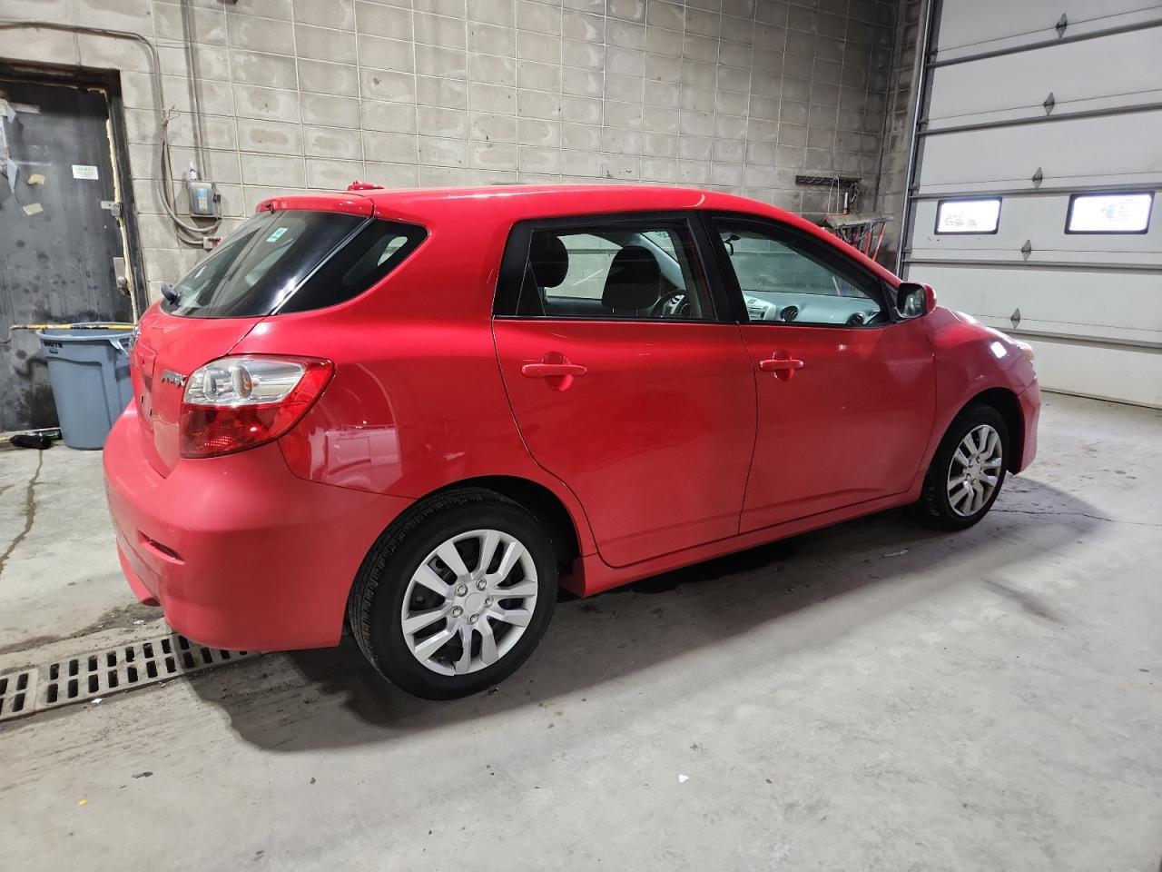 2010 Toyota Corolla Matrix - Фото 3