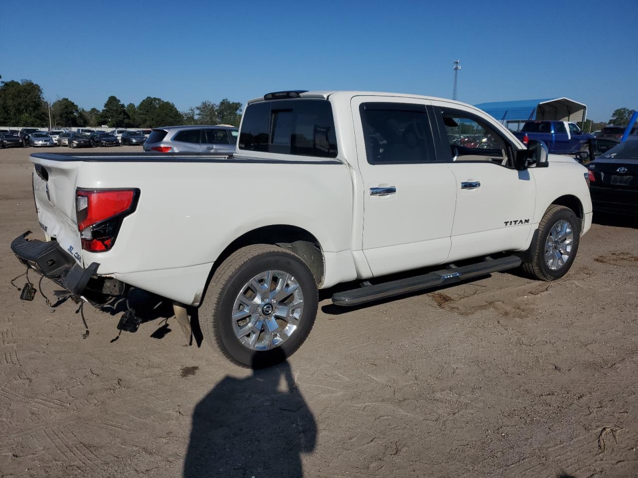 2021 Nissan Titan Sv - Image 3