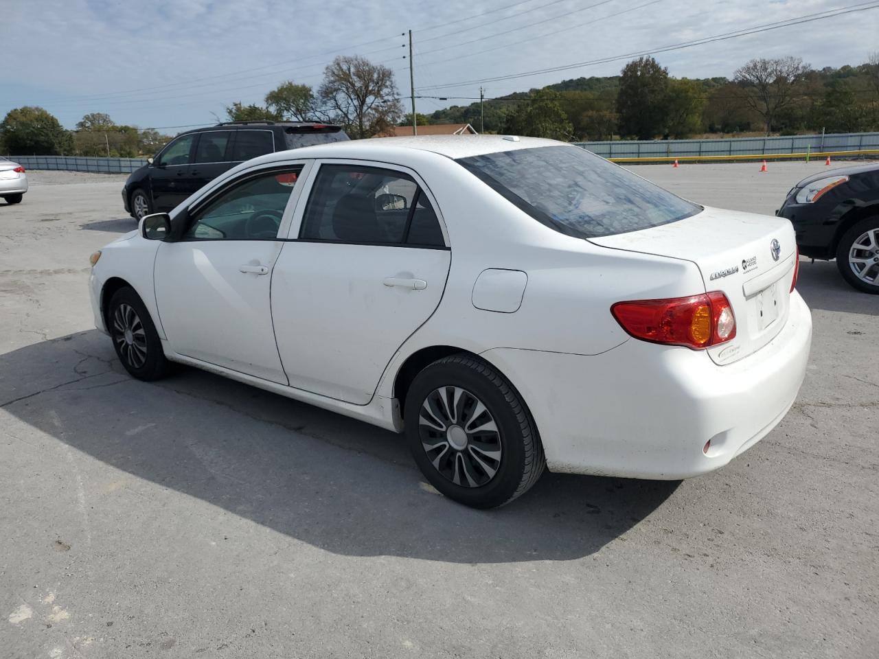 2010 Toyota Corolla Base - Фото 2