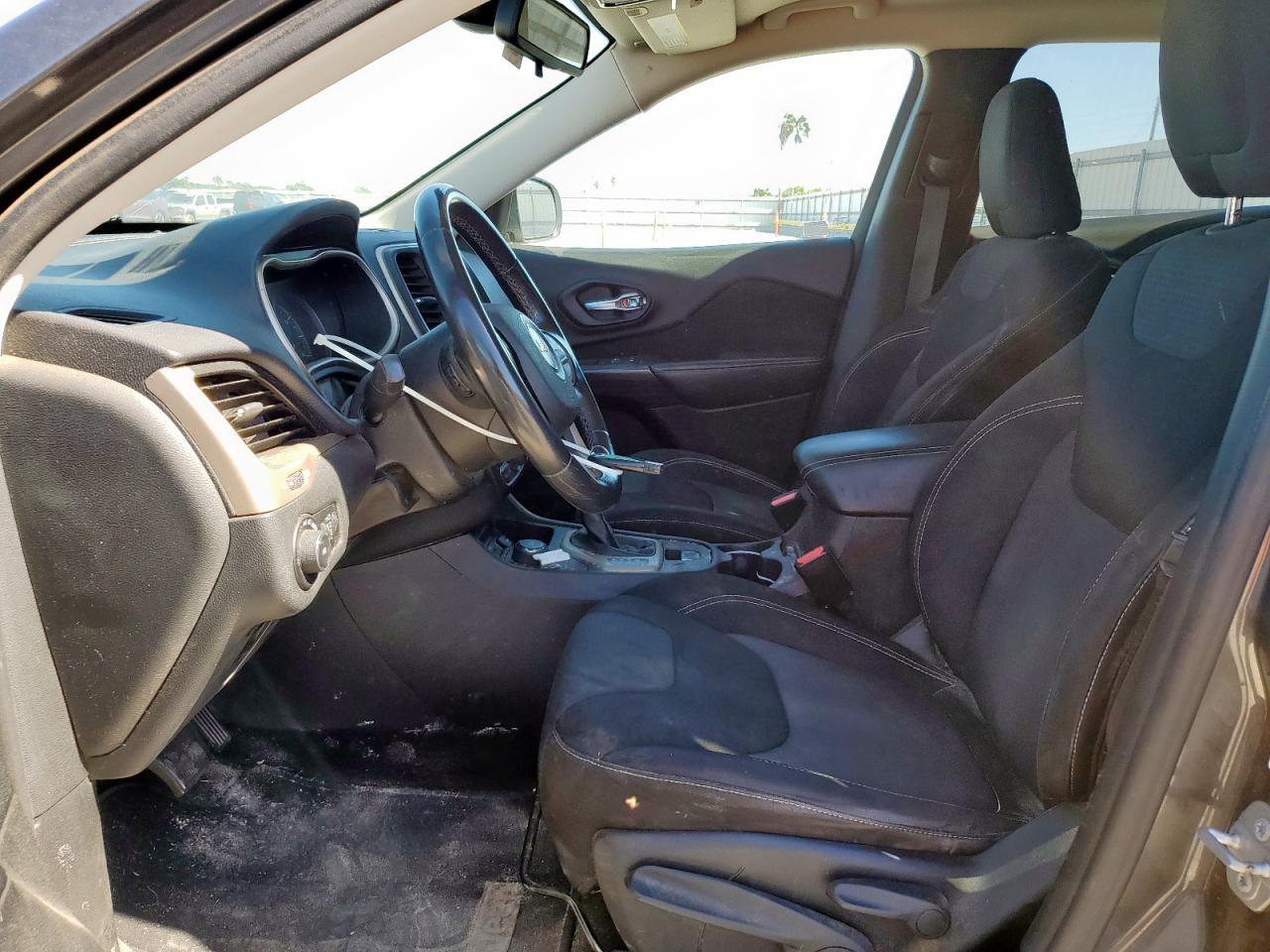 2015 Jeep Cherokee Latitude - Фото 7