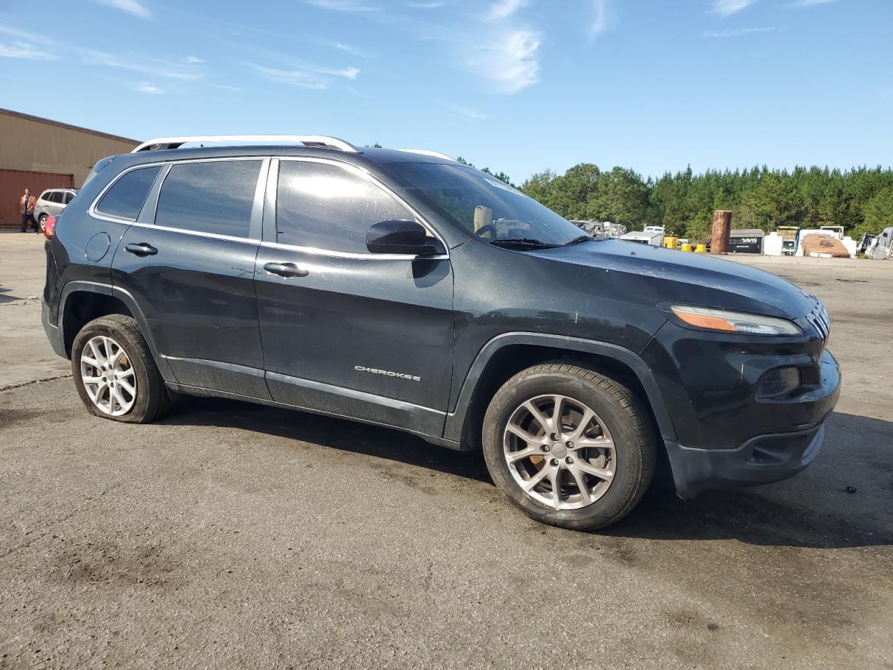 2016 Jeep Cherokee - Фото 4