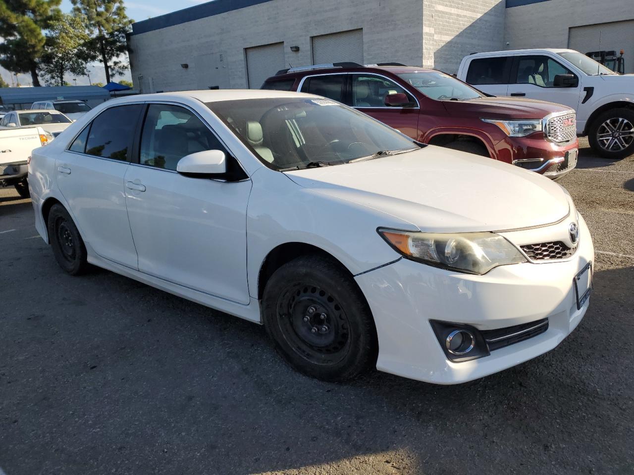 2014 Toyota Camry L - Image 4