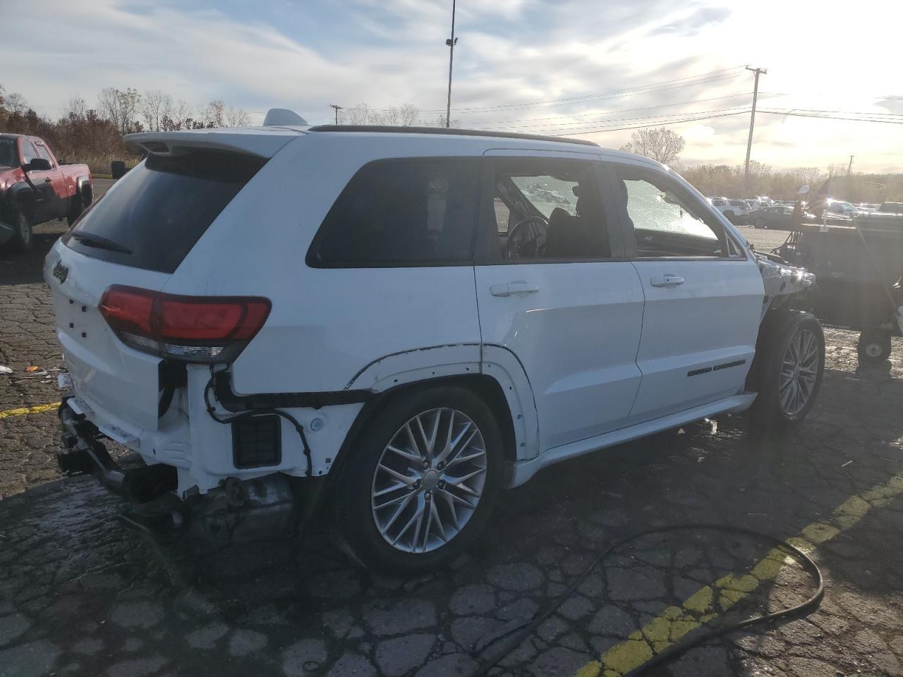 2019 Jeep Grand Cherokee Overland - Фото 3
