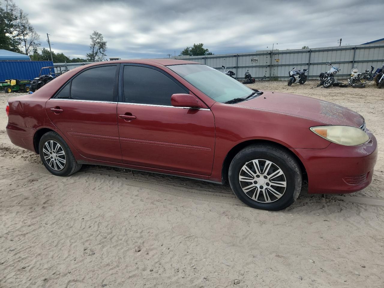 2005 Toyota Camry Le - Фото 4